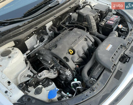 Білий Хендай i30, об'ємом двигуна 1.6 л та пробігом 205 тис. км за 6300 $, фото 18 на Automoto.ua