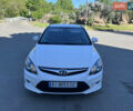 Белый Хендай i30, объемом двигателя 1.58 л и пробегом 263 тыс. км за 6500 $, фото 3 на Automoto.ua