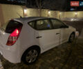 Белый Хендай i30, объемом двигателя 1.58 л и пробегом 147 тыс. км за 8700 $, фото 3 на Automoto.ua
