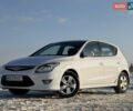 Белый Хендай i30, объемом двигателя 1.6 л и пробегом 118 тыс. км за 7333 $, фото 1 на Automoto.ua