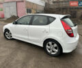 Белый Хендай i30, объемом двигателя 1.58 л и пробегом 180 тыс. км за 7300 $, фото 12 на Automoto.ua