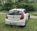 Белый Хендай i30, объемом двигателя 1.58 л и пробегом 269 тыс. км за 5800 $, фото 2 на Automoto.ua