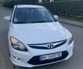 Белый Хендай i30, объемом двигателя 1.6 л и пробегом 191 тыс. км за 6800 $, фото 3 на Automoto.ua