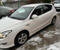 Білий Хендай i30, об'ємом двигуна 1.58 л та пробігом 260 тис. км за 5850 $, фото 10 на Automoto.ua