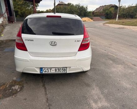 Белый Хендай i30, объемом двигателя 0 л и пробегом 269 тыс. км за 3200 $, фото 2 на Automoto.ua