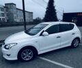 Белый Хендай i30, объемом двигателя 1.6 л и пробегом 236 тыс. км за 7300 $, фото 9 на Automoto.ua