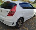 Белый Хендай i30, объемом двигателя 1.6 л и пробегом 321 тыс. км за 4650 $, фото 4 на Automoto.ua