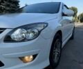 Білий Хендай i30, об'ємом двигуна 1.58 л та пробігом 208 тис. км за 6800 $, фото 8 на Automoto.ua
