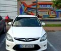 Белый Хендай i30, объемом двигателя 1.6 л и пробегом 280 тыс. км за 5500 $, фото 1 на Automoto.ua