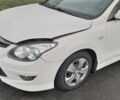 Белый Хендай i30, объемом двигателя 1.4 л и пробегом 120 тыс. км за 6200 $, фото 9 на Automoto.ua