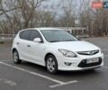Белый Хендай i30, объемом двигателя 1.58 л и пробегом 226 тыс. км за 6500 $, фото 1 на Automoto.ua