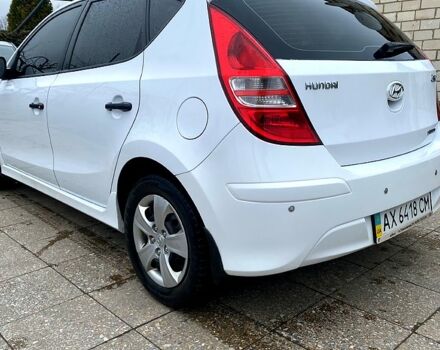 Белый Хендай i30, объемом двигателя 16 л и пробегом 176 тыс. км за 6700 $, фото 7 на Automoto.ua