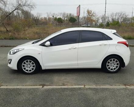 Белый Хендай i30, объемом двигателя 1.4 л и пробегом 121 тыс. км за 8500 $, фото 13 на Automoto.ua