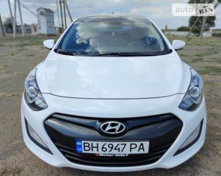 Белый Хендай i30, объемом двигателя 1.6 л и пробегом 175 тыс. км за 10999 $, фото 10 на Automoto.ua