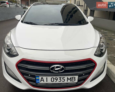 Белый Хендай i30, объемом двигателя 1.58 л и пробегом 134 тыс. км за 8800 $, фото 11 на Automoto.ua