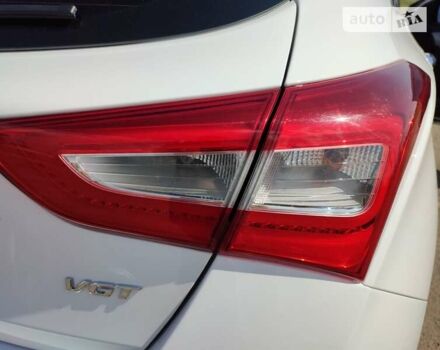 Белый Хендай i30, объемом двигателя 1.6 л и пробегом 175 тыс. км за 10999 $, фото 36 на Automoto.ua