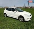 Белый Хендай i30, объемом двигателя 1.6 л и пробегом 175 тыс. км за 6300 $, фото 1 на Automoto.ua