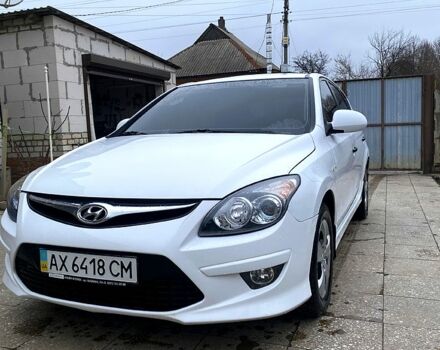 Белый Хендай i30, объемом двигателя 16 л и пробегом 176 тыс. км за 6700 $, фото 6 на Automoto.ua