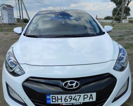 Белый Хендай i30, объемом двигателя 1.6 л и пробегом 175 тыс. км за 10999 $, фото 11 на Automoto.ua