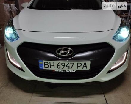 Белый Хендай i30, объемом двигателя 1.6 л и пробегом 175 тыс. км за 10999 $, фото 47 на Automoto.ua