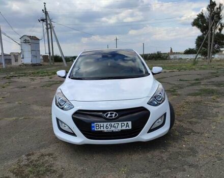 Белый Хендай i30, объемом двигателя 1.6 л и пробегом 175 тыс. км за 10999 $, фото 12 на Automoto.ua