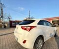 Белый Хендай i30, объемом двигателя 1.4 л и пробегом 180 тыс. км за 7500 $, фото 6 на Automoto.ua