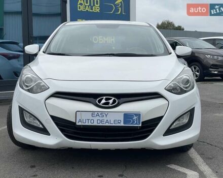 Хендай i30 2013 в Киеве на Automoto.ua Белый Хендай i30, объемом двигателя 1.4 л и пробегом 198 тыс. км за 6690 $, фото 1 на Automoto.ua