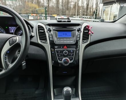 Білий Хендай i30, об'ємом двигуна 0 л та пробігом 105 тис. км за 8400 $, фото 16 на Automoto.ua