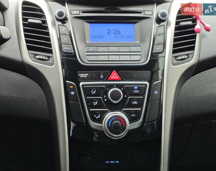 Білий Хендай i30, об'ємом двигуна 1.4 л та пробігом 105 тис. км за 8400 $, фото 23 на Automoto.ua