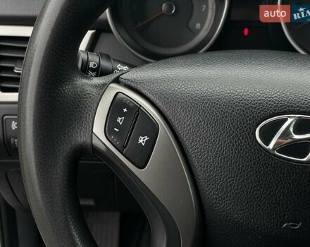 Хендай i30 2013 в Киеве на Automoto.ua Белый Хендай i30, объемом двигателя 1.4 л и пробегом 198 тыс. км за 6690 $, фото 22 на Automoto.ua