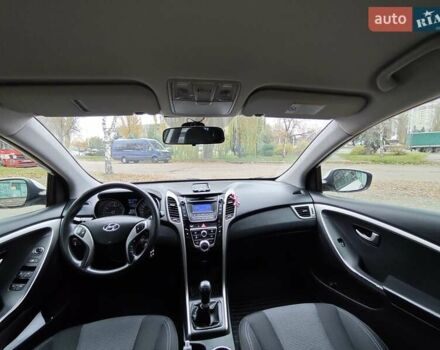 Белый Хендай i30, объемом двигателя 1.4 л и пробегом 105 тыс. км за 8400 $, фото 8 на Automoto.ua