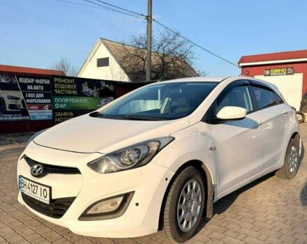 Белый Хендай i30, объемом двигателя 1.4 л и пробегом 180 тыс. км за 7500 $, фото 1 на Automoto.ua
