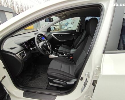Білий Хендай i30, об'ємом двигуна 0 л та пробігом 105 тис. км за 8400 $, фото 8 на Automoto.ua