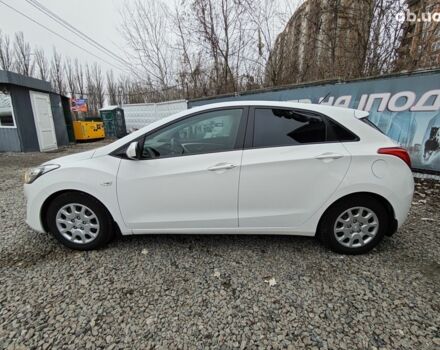 Білий Хендай i30, об'ємом двигуна 0 л та пробігом 105 тис. км за 8400 $, фото 3 на Automoto.ua
