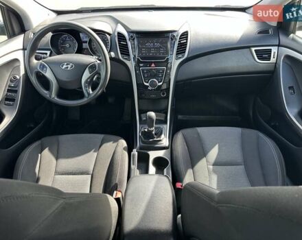 Белый Хендай i30, объемом двигателя 1.4 л и пробегом 198 тыс. км за 8490 $, фото 26 на Automoto.ua