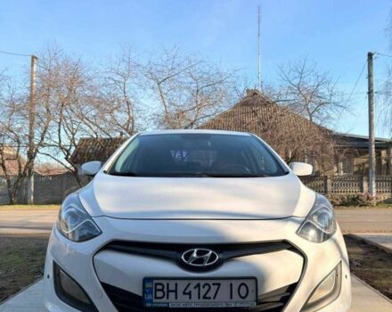 Белый Хендай i30, объемом двигателя 1.4 л и пробегом 180 тыс. км за 7500 $, фото 2 на Automoto.ua