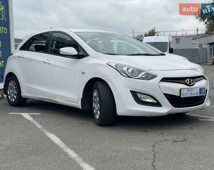 Хендай i30 2013 в Киеве на Automoto.ua Белый Хендай i30, объемом двигателя 1.4 л и пробегом 198 тыс. км за 6690 $, фото 2 на Automoto.ua