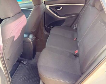 Белый Хендай i30, объемом двигателя 1.4 л и пробегом 180 тыс. км за 7500 $, фото 16 на Automoto.ua