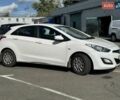 Белый Хендай i30, объемом двигателя 1.4 л и пробегом 198 тыс. км за 8490 $, фото 3 на Automoto.ua