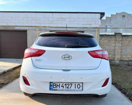 Белый Хендай i30, объемом двигателя 1.4 л и пробегом 180 тыс. км за 7500 $, фото 6 на Automoto.ua