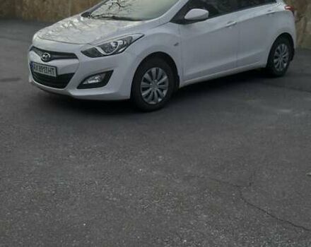 Белый Хендай i30, объемом двигателя 1.4 л и пробегом 115 тыс. км за 9500 $, фото 1 на Automoto.ua
