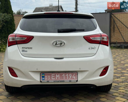 Белый Хендай i30, объемом двигателя 1.6 л и пробегом 108 тыс. км за 14200 $, фото 3 на Automoto.ua