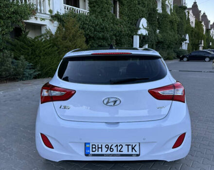 Белый Хендай i30, объемом двигателя 1.59 л и пробегом 125 тыс. км за 13800 $, фото 19 на Automoto.ua