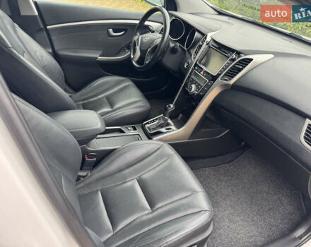 Белый Хендай i30, объемом двигателя 1.6 л и пробегом 108 тыс. км за 14200 $, фото 30 на Automoto.ua