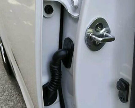 Білий Хендай i30, об'ємом двигуна 1.59 л та пробігом 158 тис. км за 12400 $, фото 18 на Automoto.ua