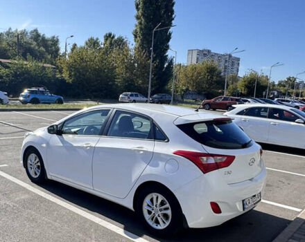 Білий Хендай i30, об'ємом двигуна 1.59 л та пробігом 158 тис. км за 12400 $, фото 2 на Automoto.ua