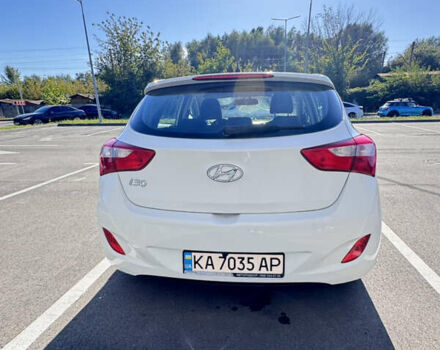Білий Хендай i30, об'ємом двигуна 1.59 л та пробігом 158 тис. км за 12400 $, фото 4 на Automoto.ua