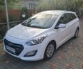 Белый Хендай i30, объемом двигателя 1.58 л и пробегом 260 тыс. км за 9700 $, фото 1 на Automoto.ua