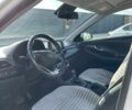 Білий Хендай i30, об'ємом двигуна 1.4 л та пробігом 210 тис. км за 12000 $, фото 6 на Automoto.ua
