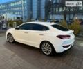 Белый Хендай i30, объемом двигателя 1.35 л и пробегом 88 тыс. км за 13000 $, фото 3 на Automoto.ua